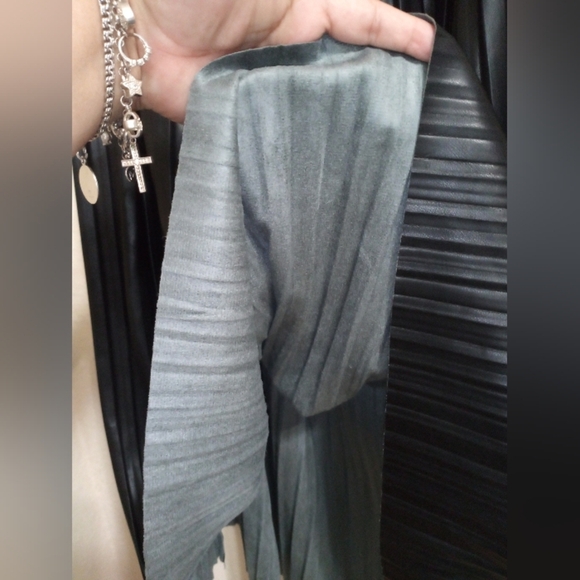 Calvin Klein Black Maxi A-Line Pleated Skirt - Picture 10 of 12